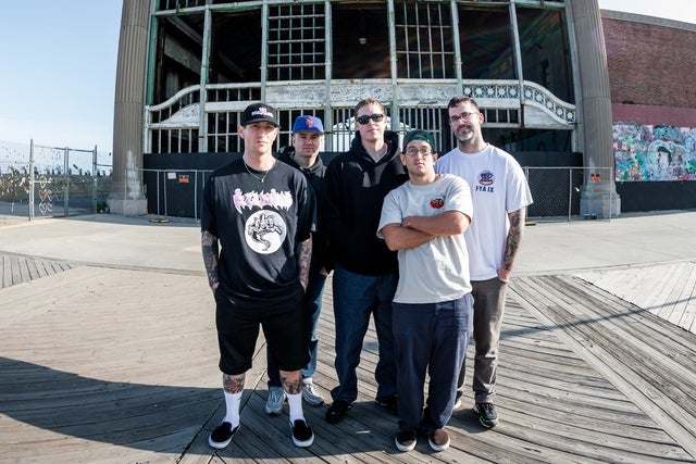 SOS Booking Presents: No Pressure