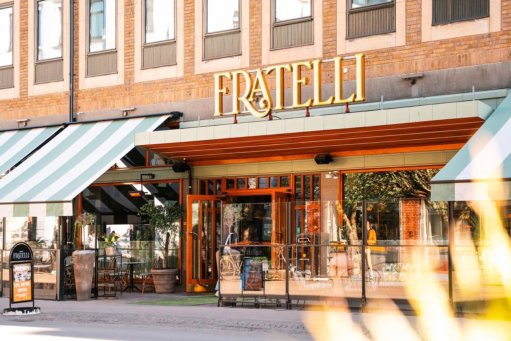 HOTELLRUM PÅ HOTEL FRATELLI