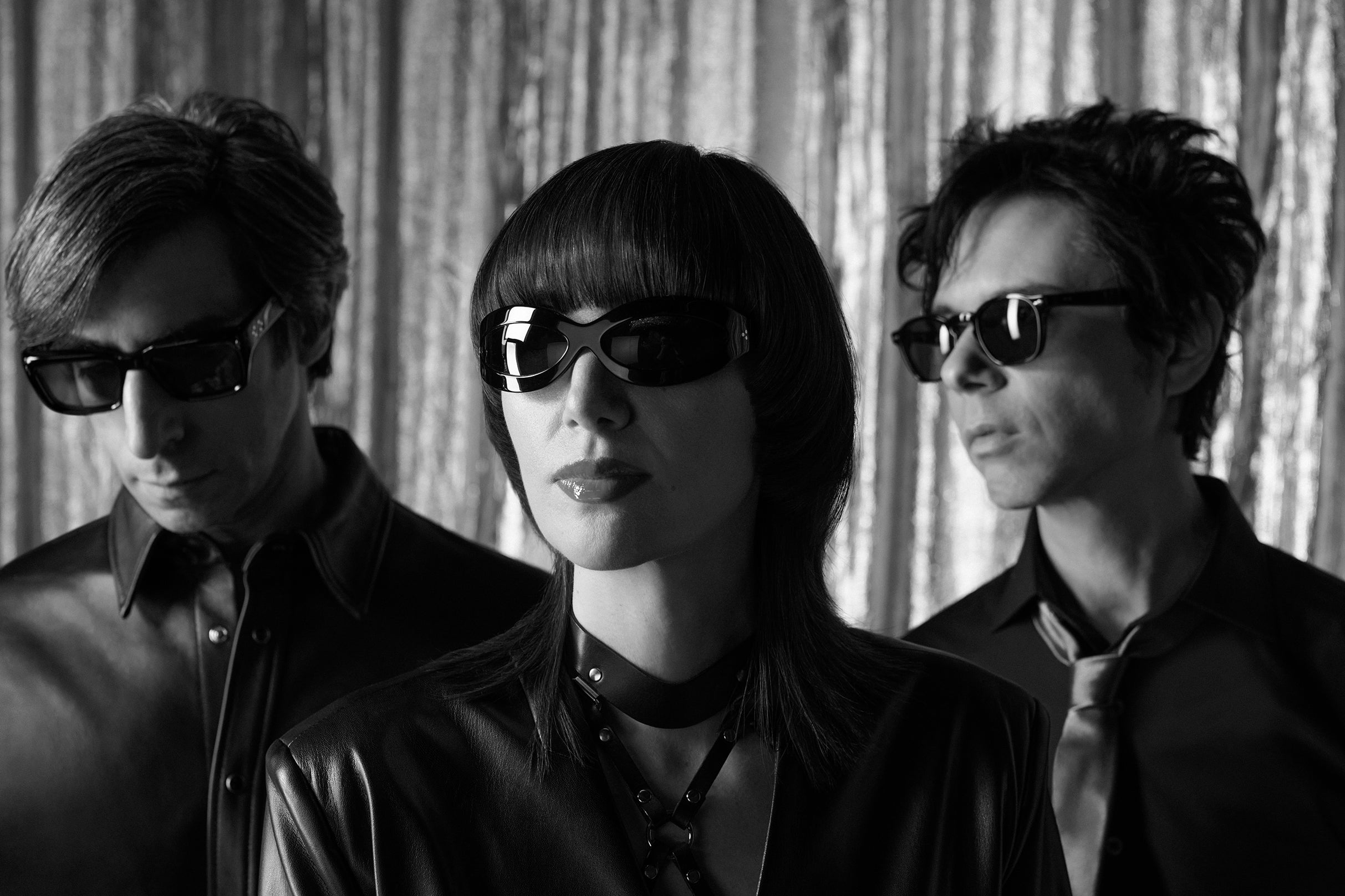 Yeah Yeah Yeahs in Chicago promo photo for Yeah Yeah Yeahs presale offer code