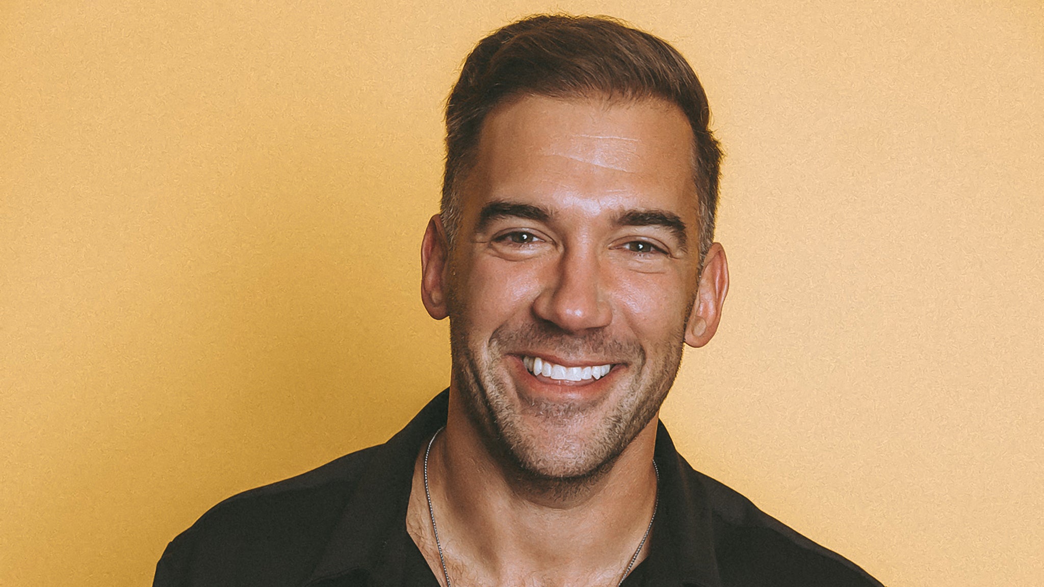 Lewis Howes Make Money Easy Book Tour hero