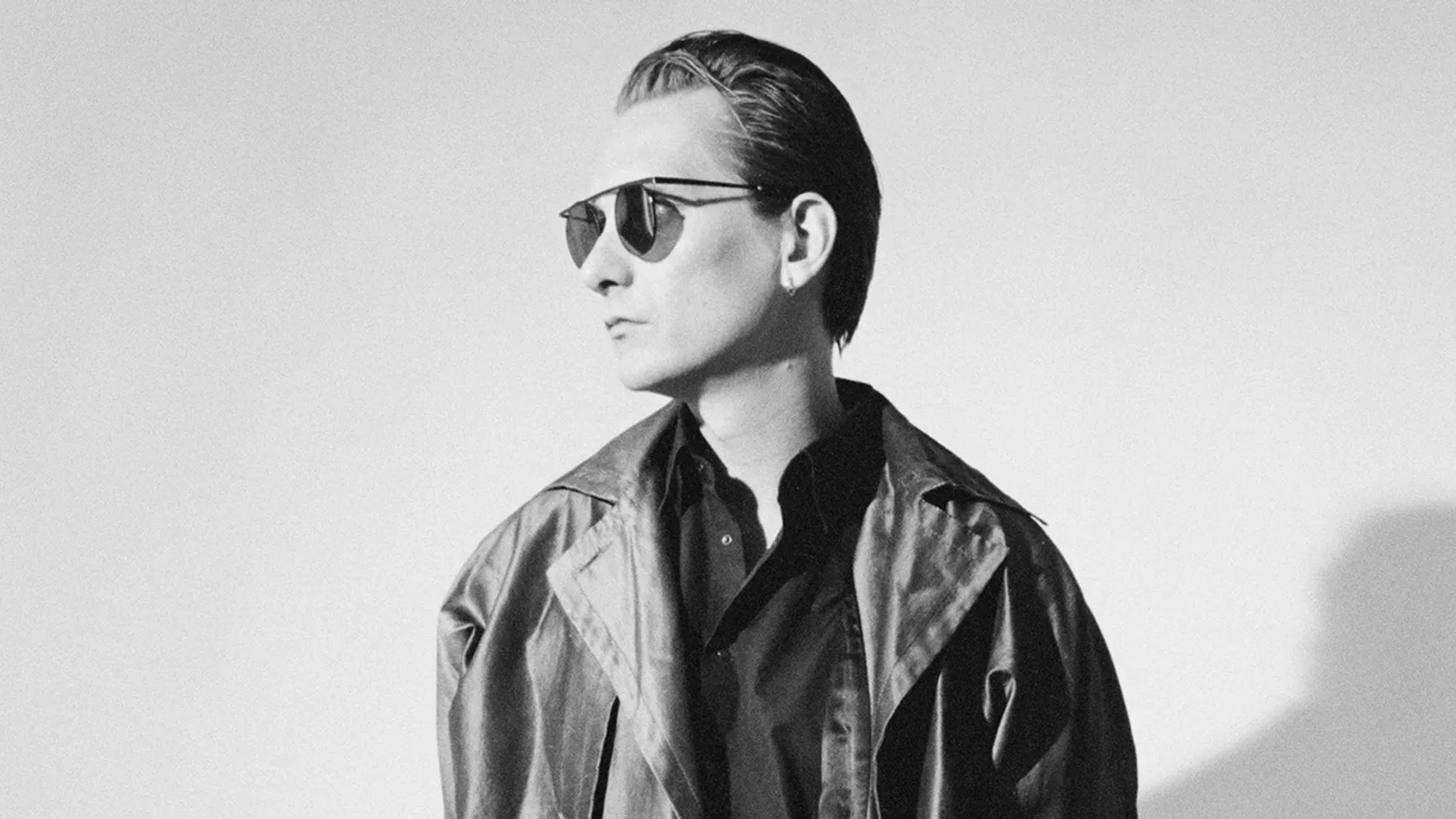 Thomas Azier | Power To The People Who Don't Want It