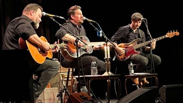 Mads Toghøj Trio