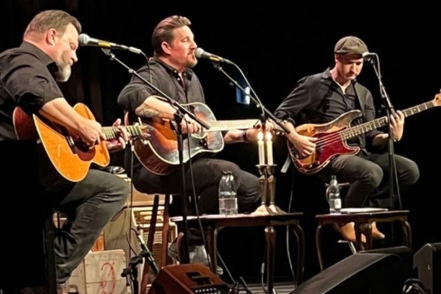 Presales to mads togh&oslash;j trio: members use these when buying pre-sale tickets