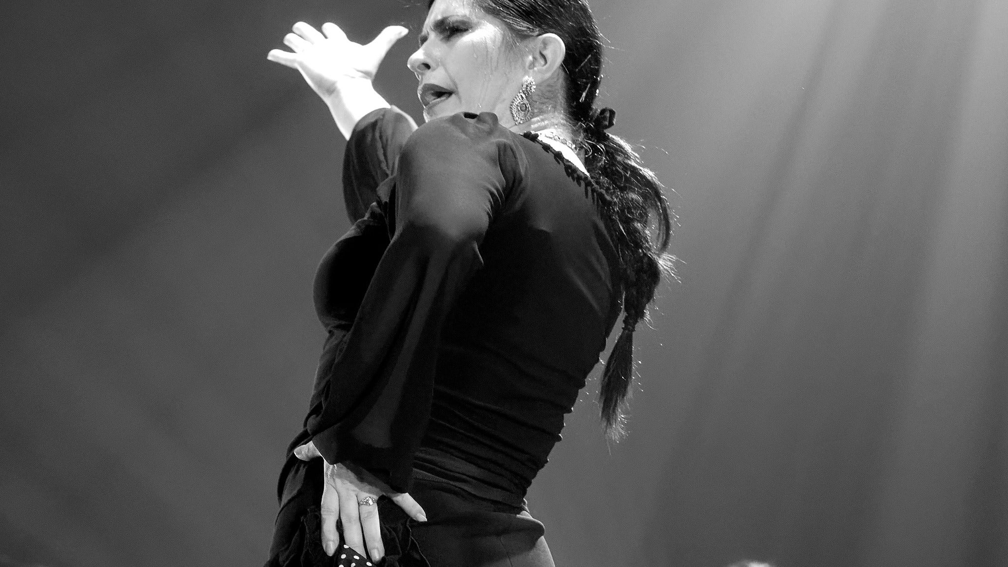 Momentos Flamencos avec Rosanne Dion presale information on freepresalepasswords.com