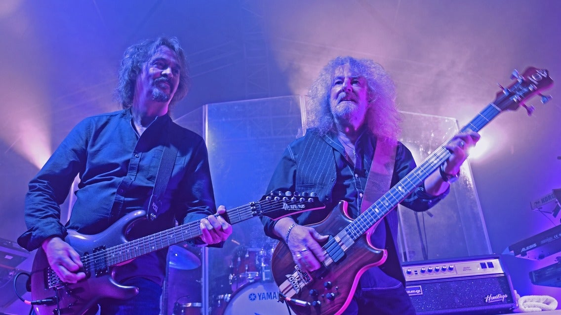 Barclay James Harvest feat. Les Holroyd