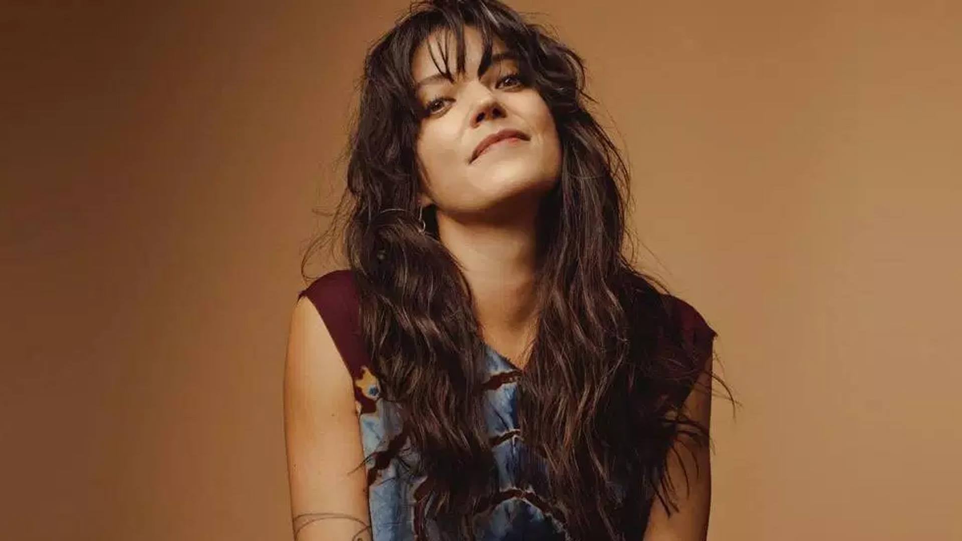 Sharon Van Etten & The Attachment Theory