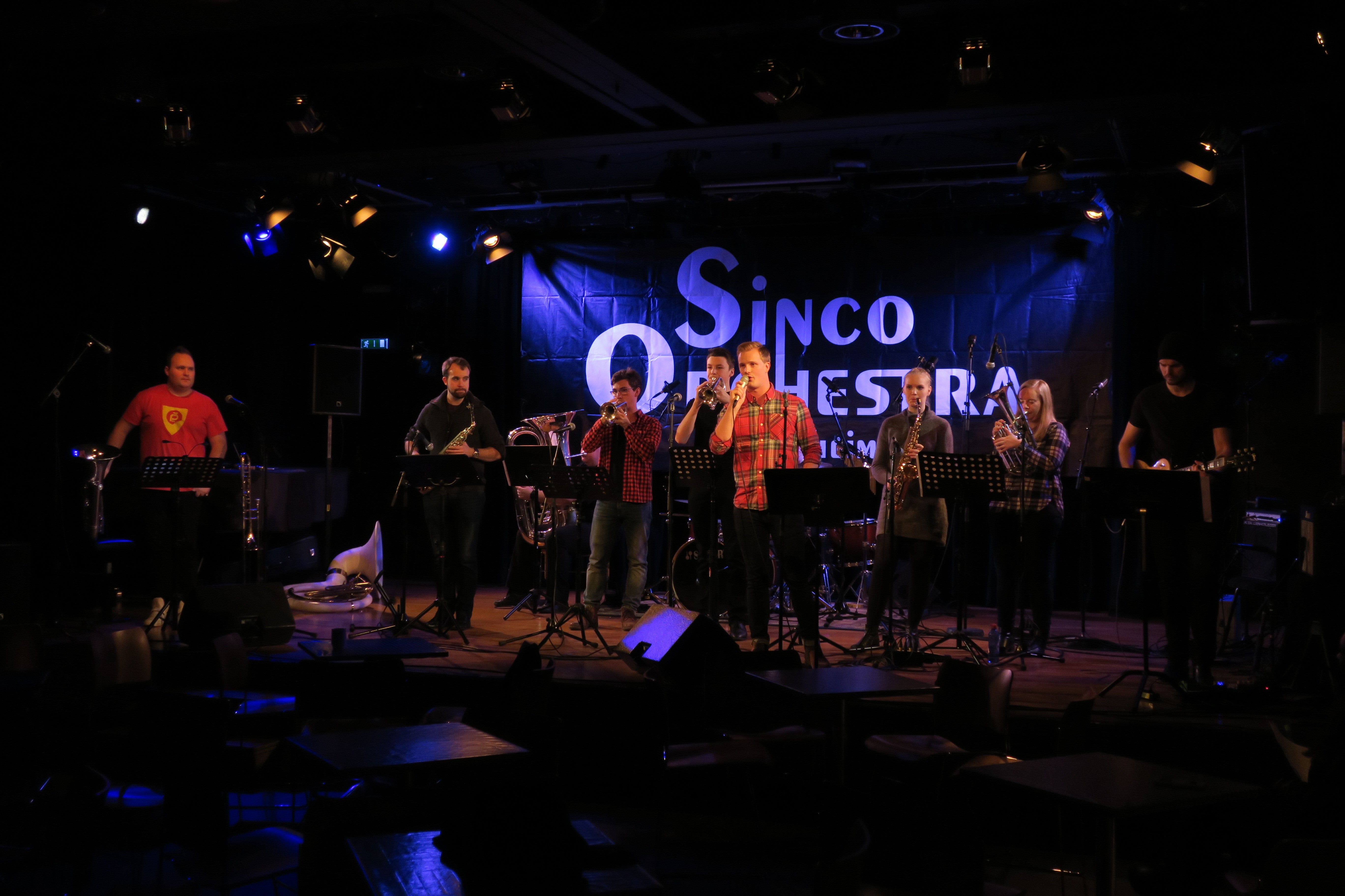 Juleshow med Sinco Orchestra & Viggo Valle