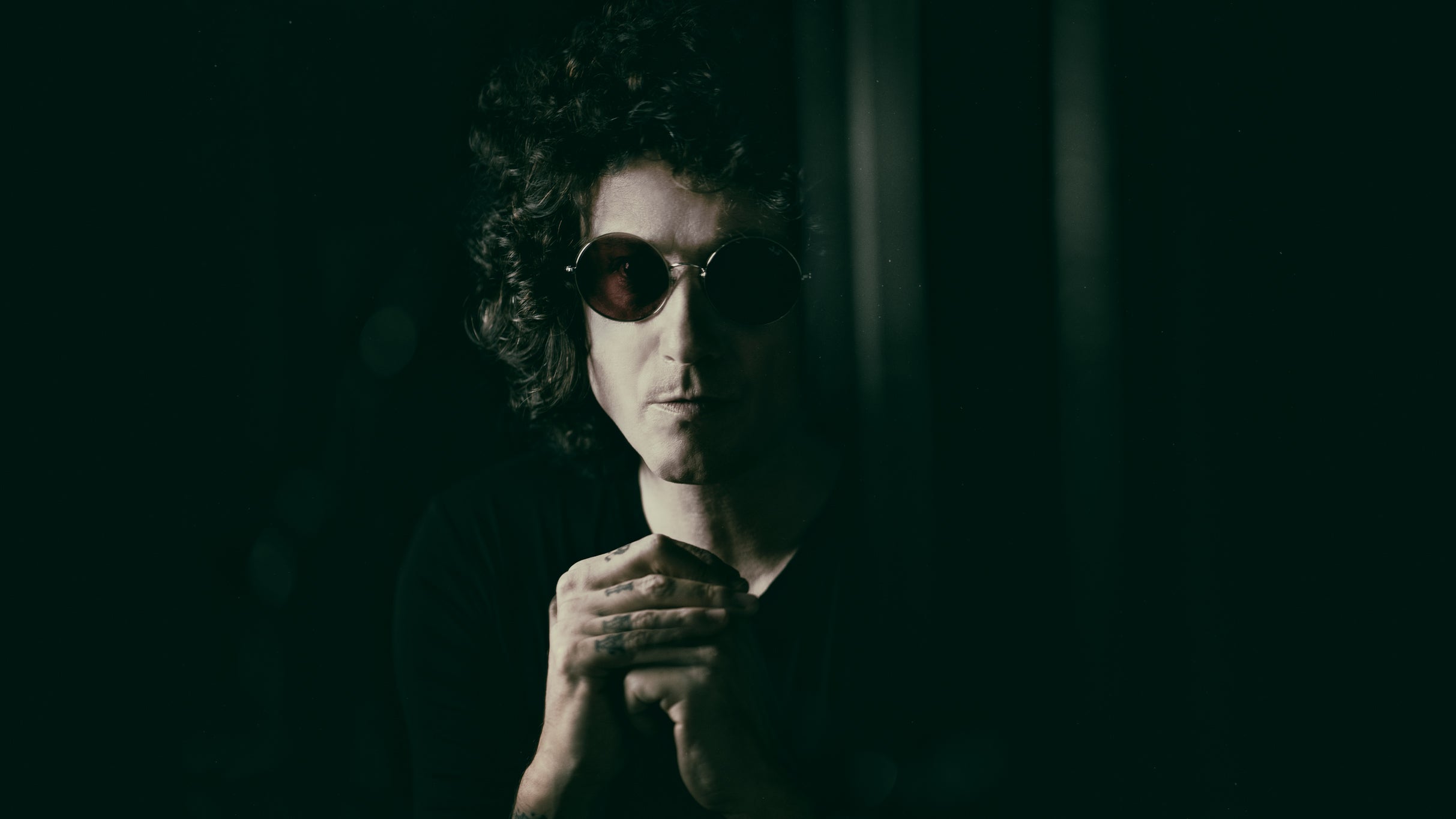 Enrique Bunbury in Inglewood promo photo for Official Platinum presale offer code