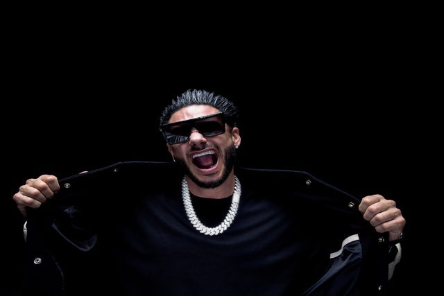 Presales to dj pauly d: members use these when buying pre-sale tickets