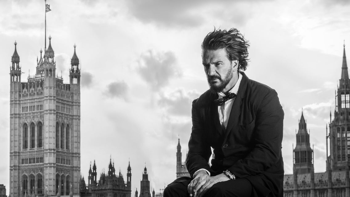 Ricardo Arjona - Blanco y Negro Tour