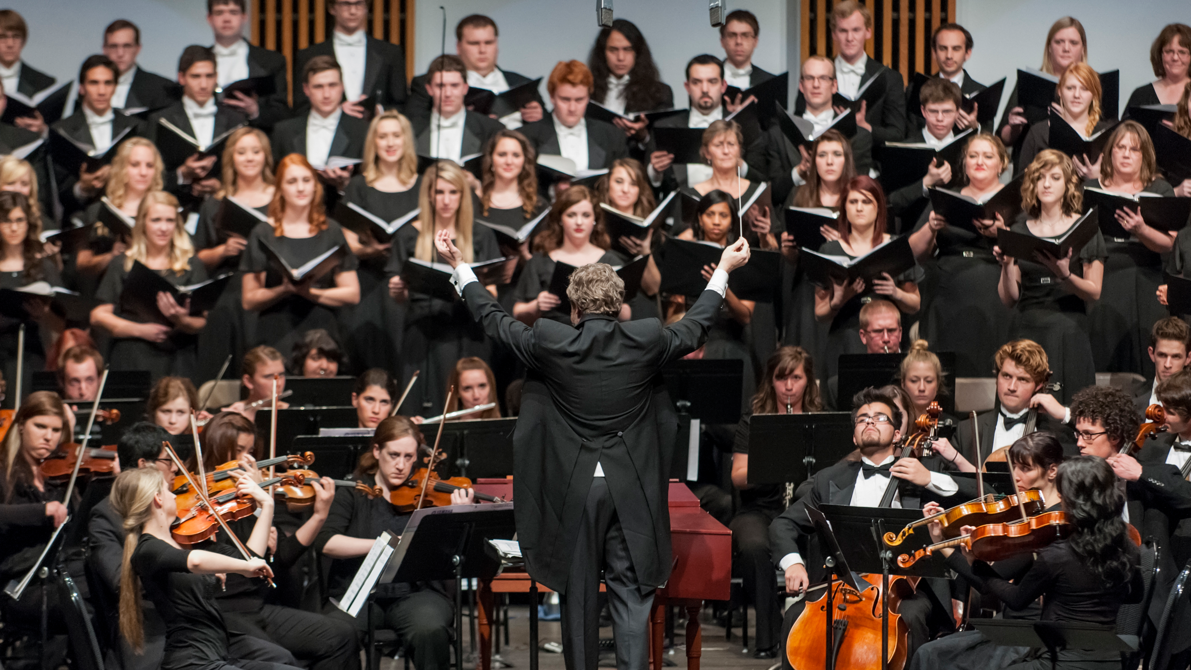 Holiday Concert – Iowa State University at Stephens Auditorium – Ames, IA