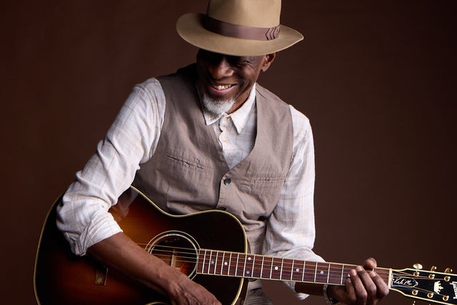 Presales to keb' mo': members use these when buying pre-sale tickets
