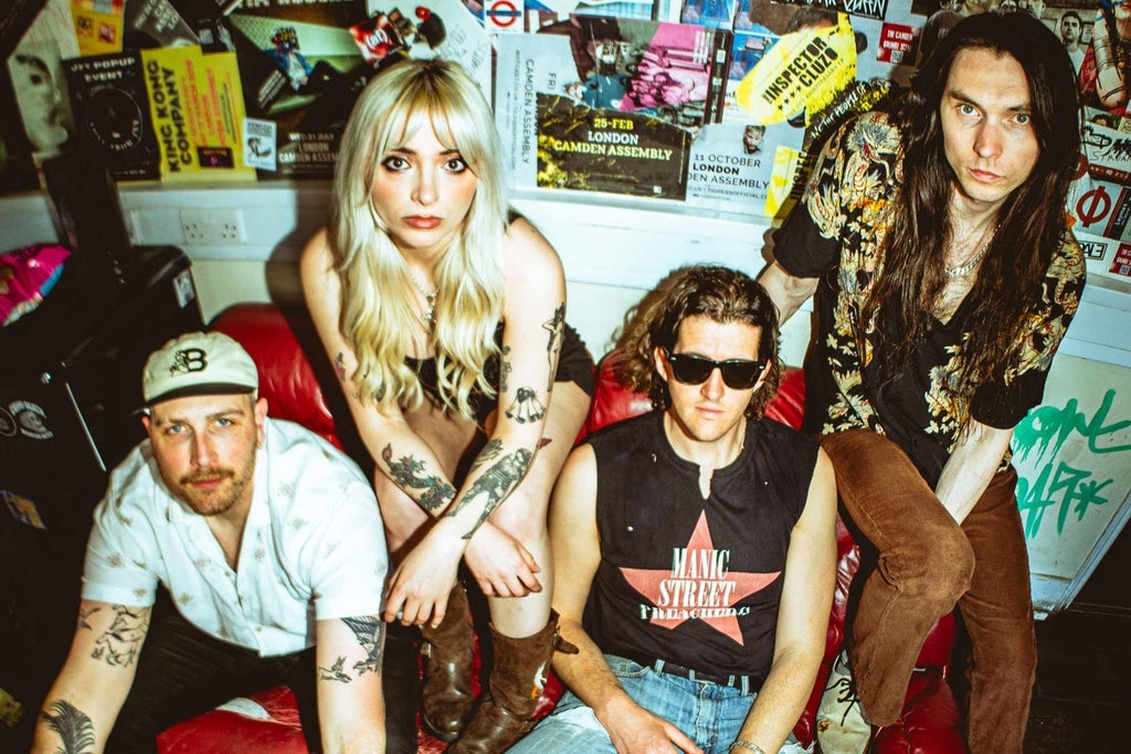 James and the Cold Gun