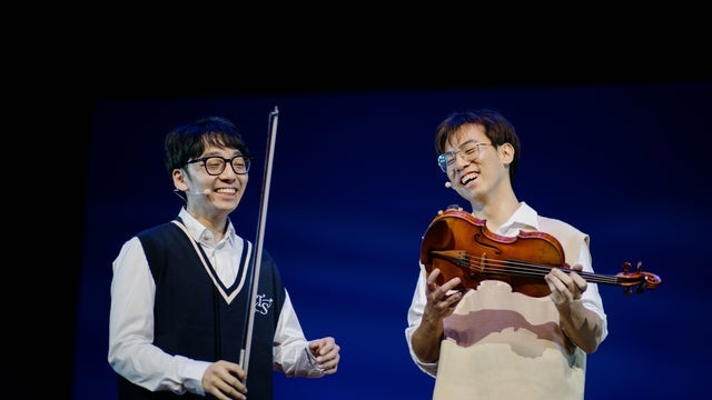 TwoSet Violin World Tour 2024 in Perth Concert Hall 14/01/2024