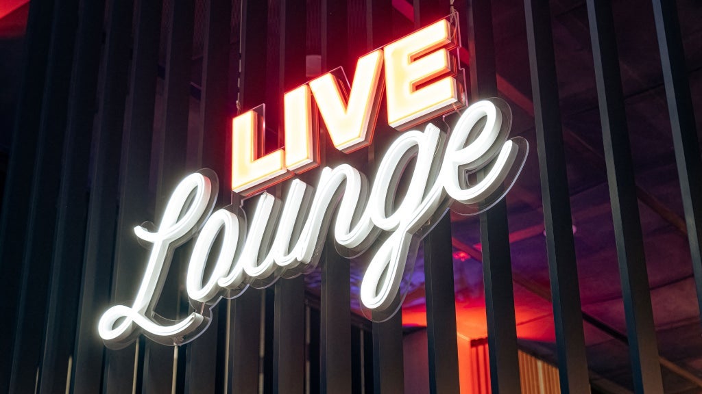 LIVE LOUNGE | Brezza Mediterranea