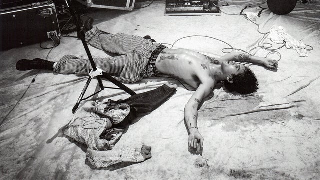 "Comedy Tragedy Parody" Dominic Fike in North America at Coca-Cola Roxy