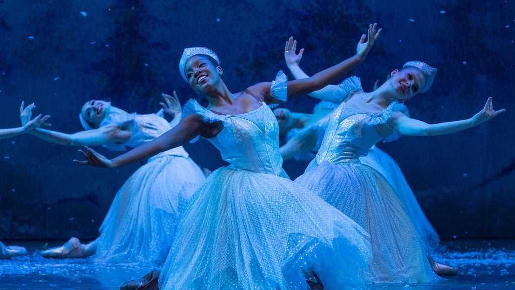 Hotels near University of North Carolina School of the Arts Presents The Nutcracker Events