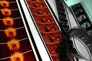 Internationella Kvinnodagen: Farmors Leriga händer show poster