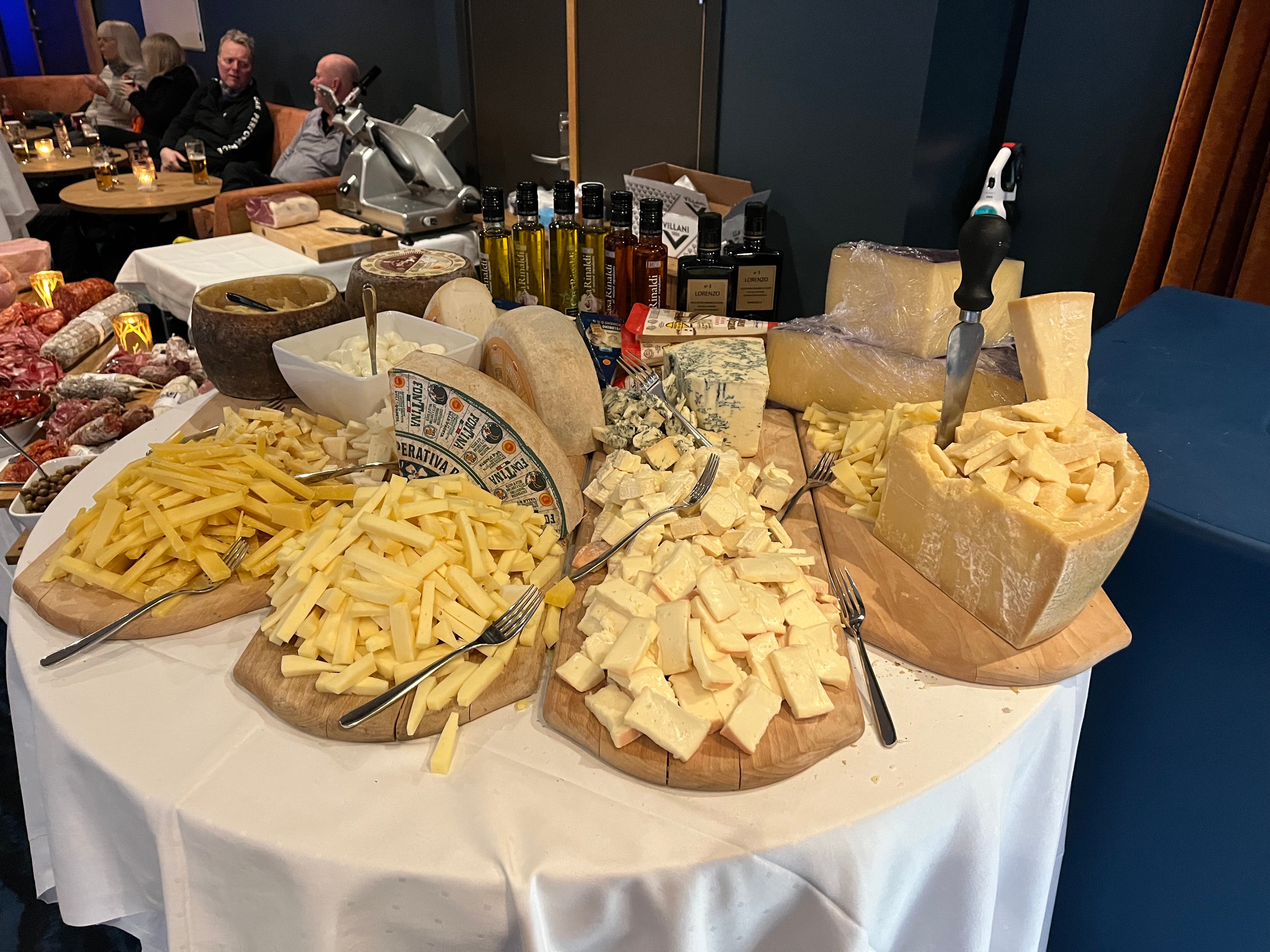 Mat og drikkemesse på Knettsetra