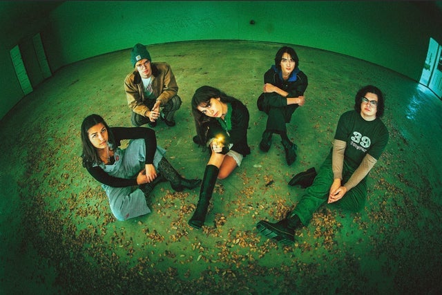 Farmer's Wife w/ Nuclear Daisies & The Well presales in Austin