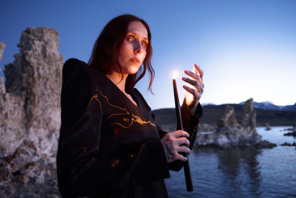 Chelsea Wolfe: THE DARK World Tour