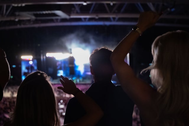Bad Bunny I Strawberry Arena Premium Experience I Plats i Loge