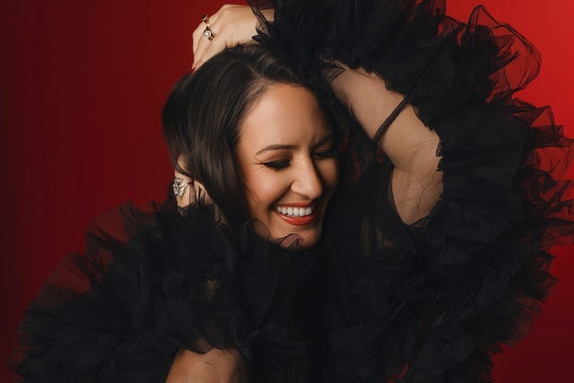 Nicole Zuraitis presale code for early tickets in Portsmouth