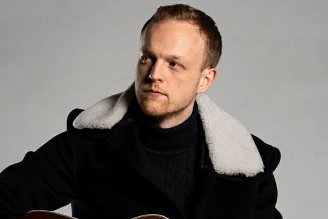 Ticket Reselling Arill Andr&eacute; Aam