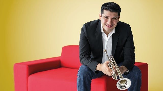 Flores Performs Márquez at Atlanta Symphony Hall