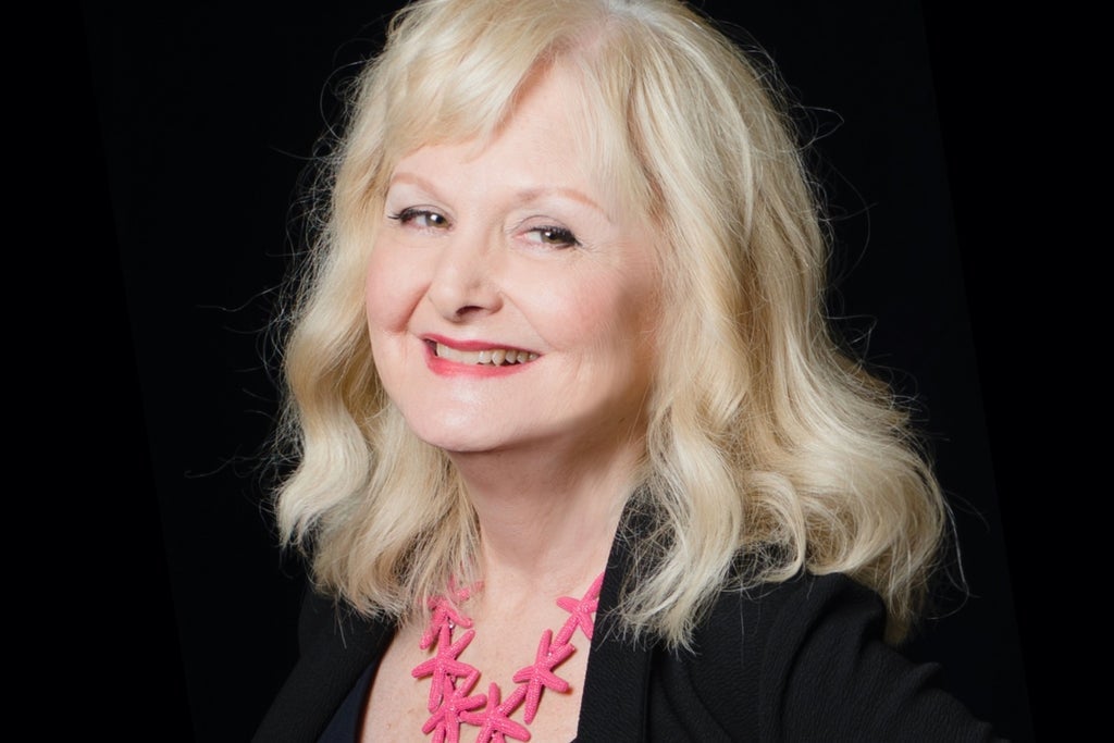 IMAGES AT AN EXHIBITION