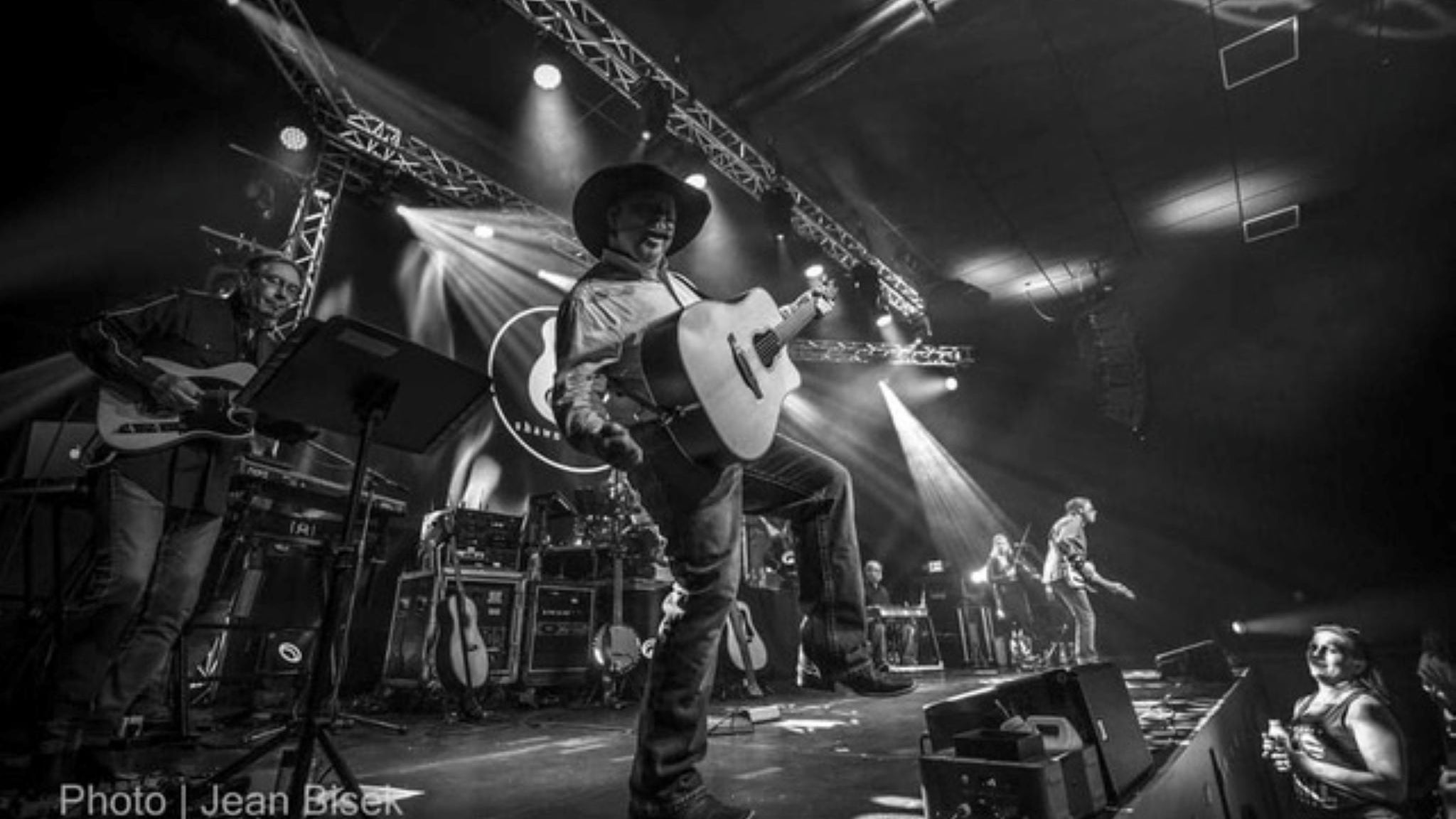 The Ultimate Garth Brooks Tribute at Templelive Fort Smith