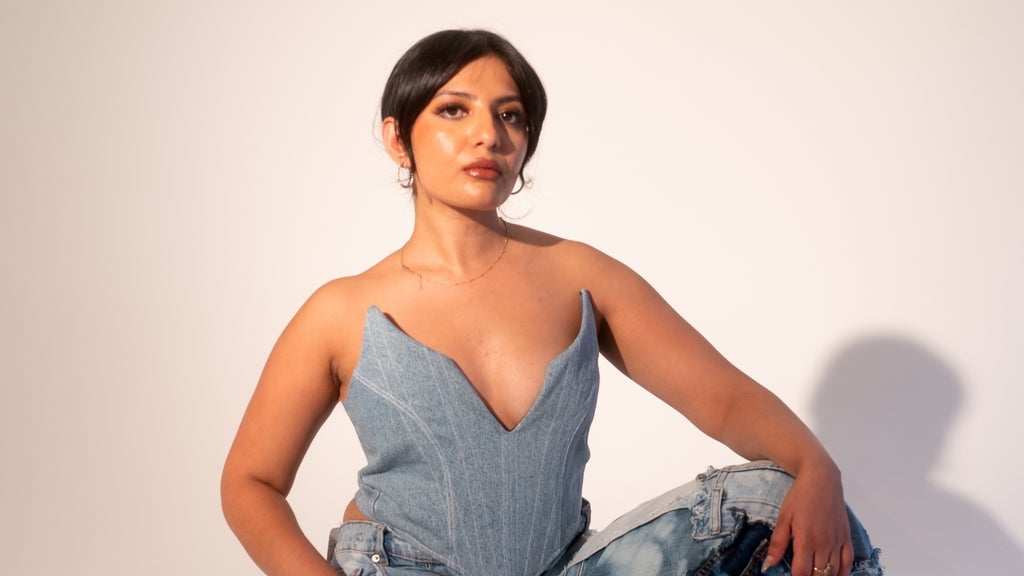 GAURI B: YEARS IN THE BREAKING
