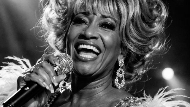 Le grand hommage à Celia Cruz, reine de la musique cubaine
