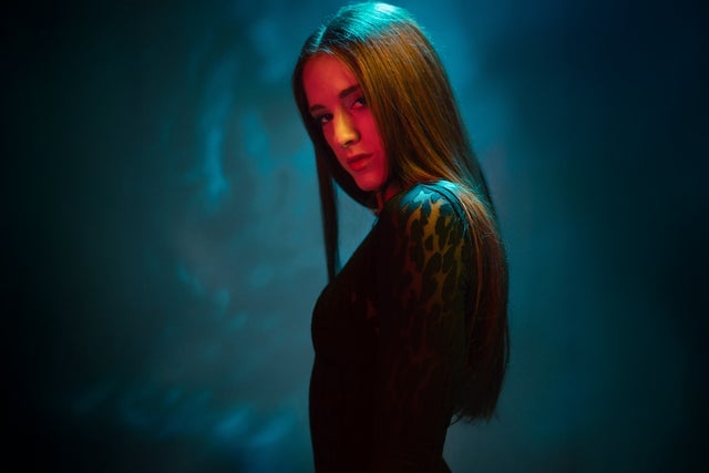 Presales to ella collier: "dangerous" live show: members use these when buying pre-sale tickets