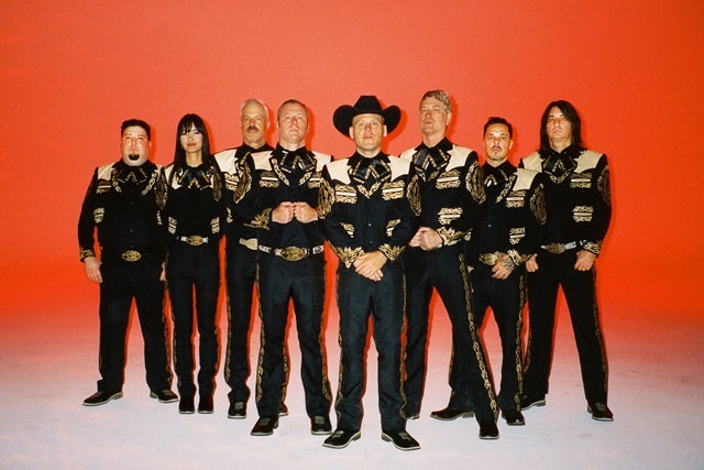 Official pre-sale code Mariachi El Bronx