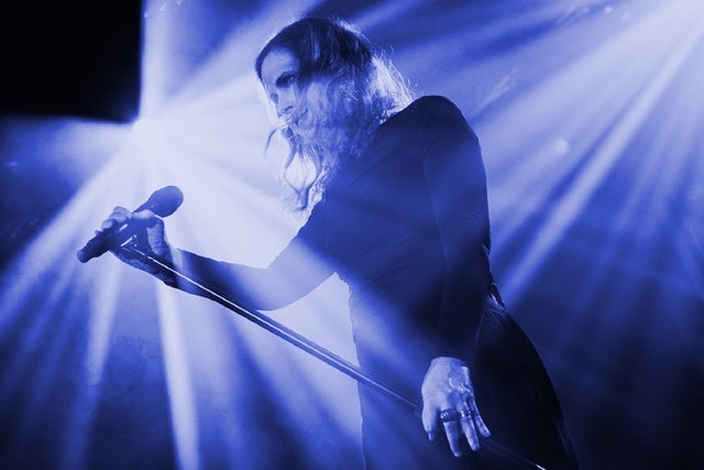 Presales to alison moyet: members use these when buying pre-sale tickets