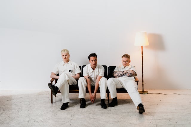 Ticket Reselling KUUMAA 10 (K18) Lis&auml;keikka