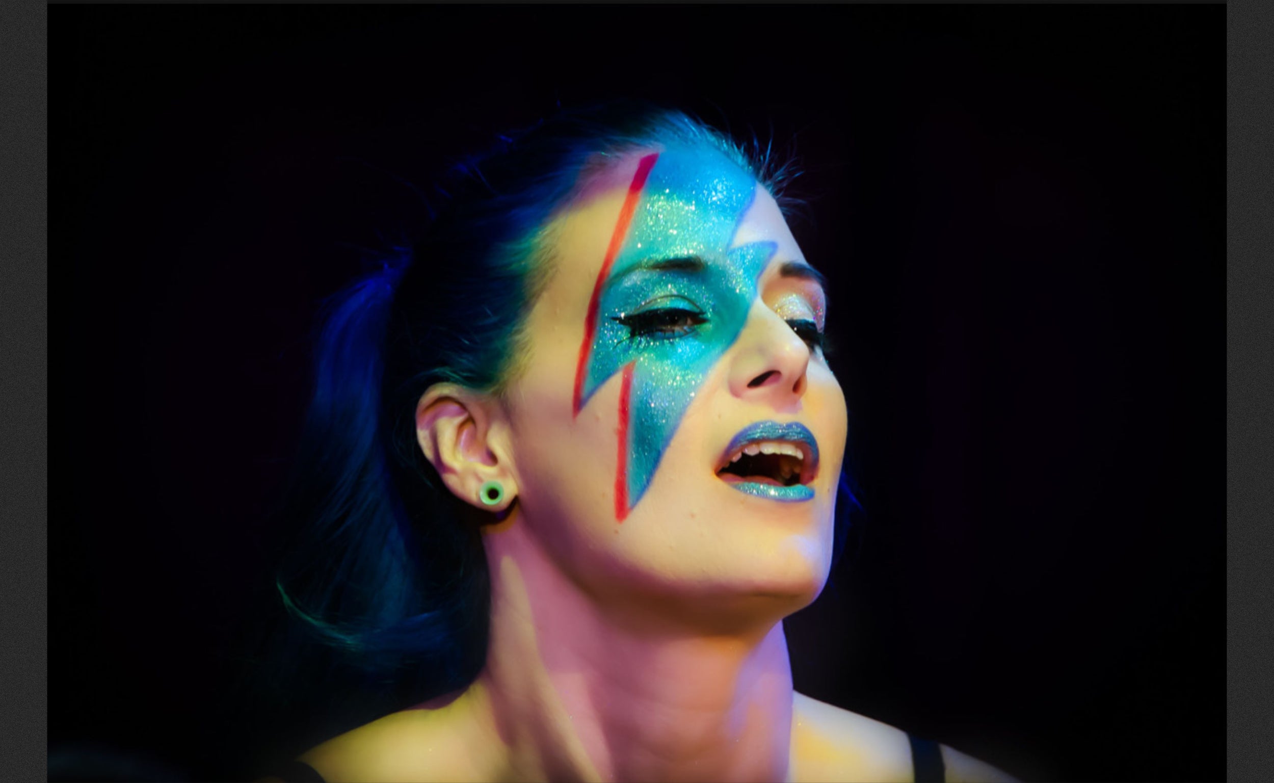 Niki Luparelli presents David Boobie - SATURDAY