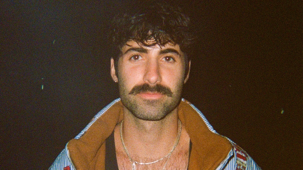 Photo of Distant Matter (21+)