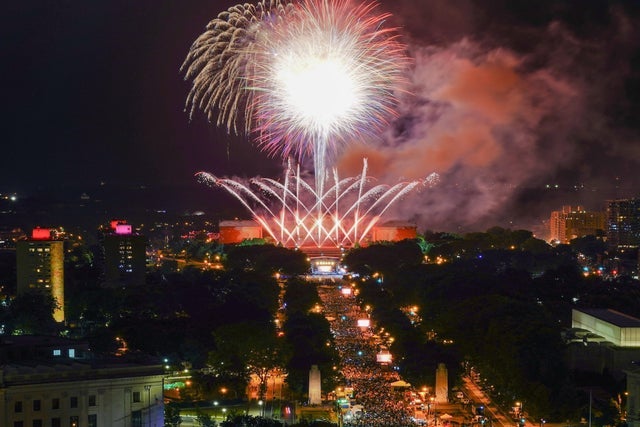 Wawa Welcome America July 4th Concert + Fireworks