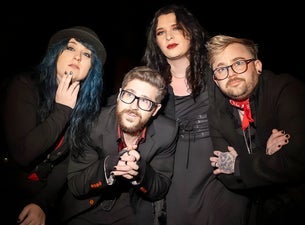Sarah and the Safe Word with Everybody's Worried About Owen