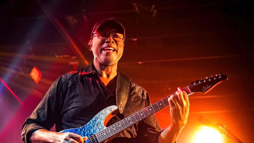 North 2 Shore Presents Bernie Williams and His Band Of Friends