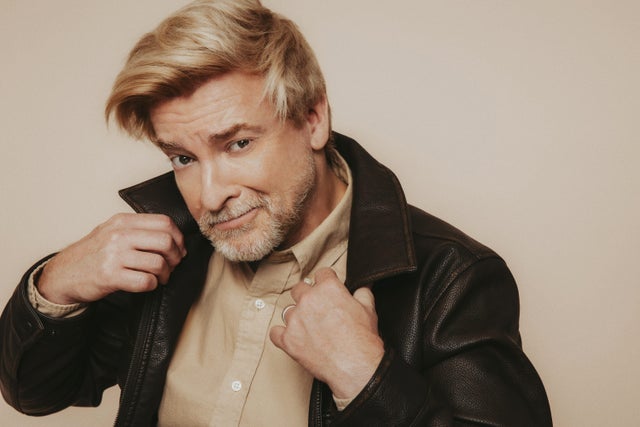 Presales to rhys darby the legend returns: members use these when buying pre-sale tickets