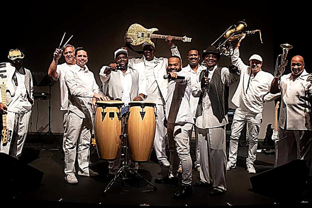 Lets Groove Tonight: Earth Wind & Fire Ultimate Tribute