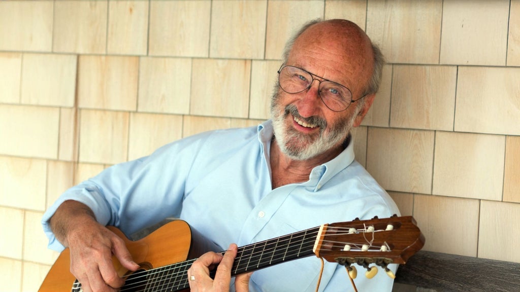 Photo of Noel Paul Stookey of Peter, Paul, and Mary