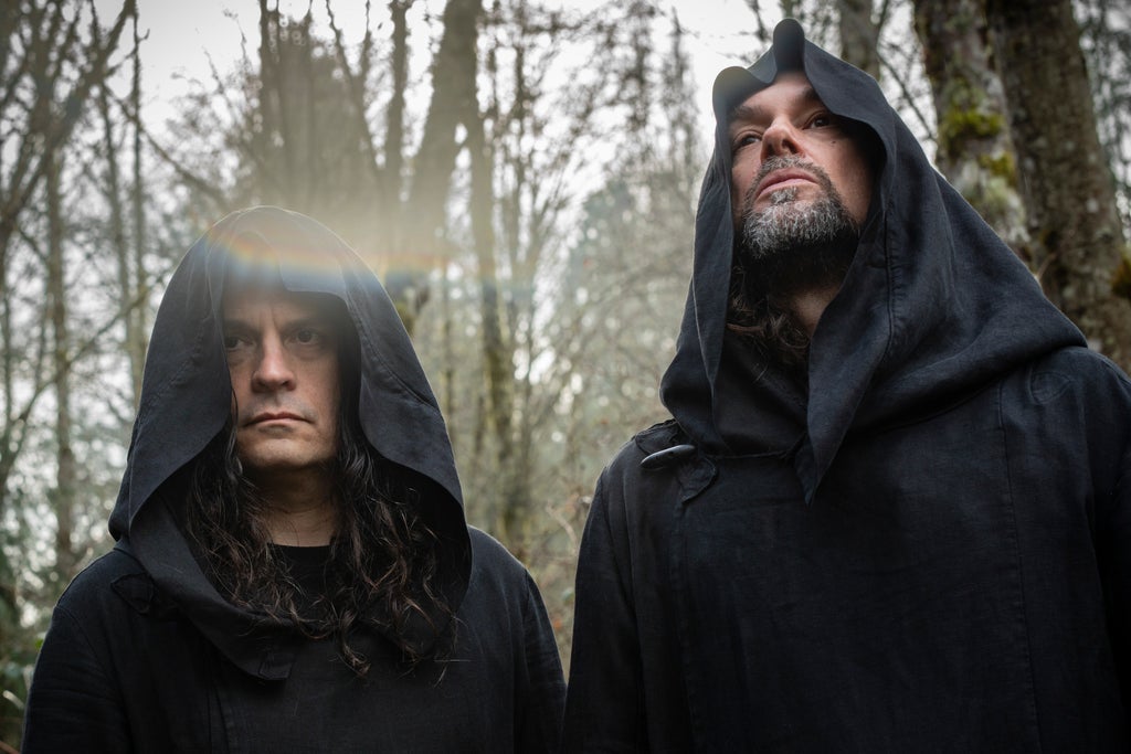 sunn o)))