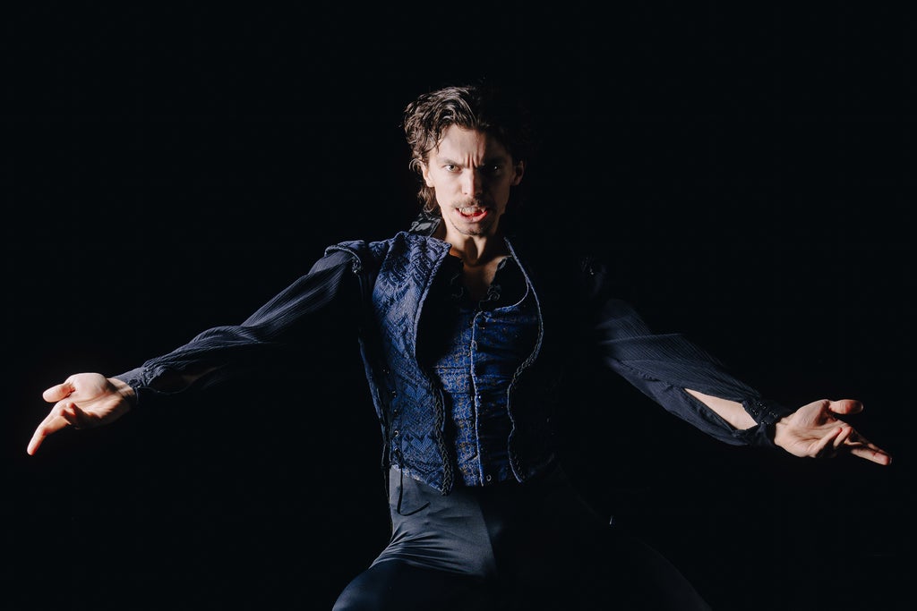 Carolina Ballet presents Dracula — Martin Marietta Center for the Performing Arts