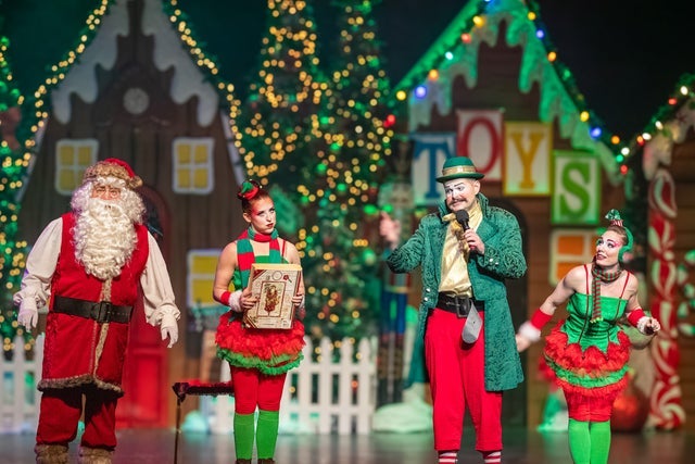 Santa Circus in Akron promotional photo for Christmas in July presale tickets offer