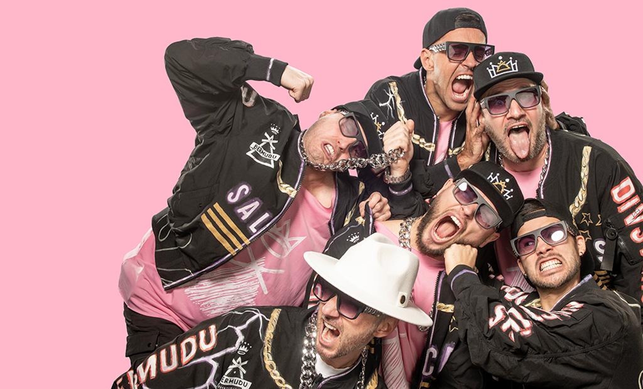 XVI Latvian Song and Dance Festival: Bermudu Divsturis & Apvedcels