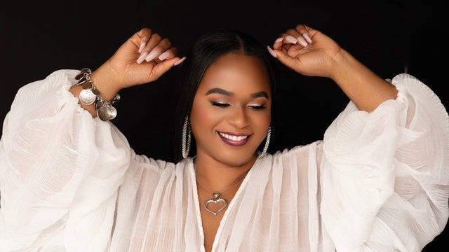 Jazz Tribute by Tygressa Jones Singing Natalie Cole 